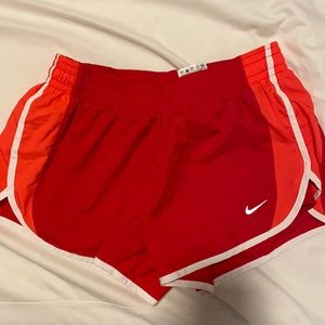 Nike clothing bundle
